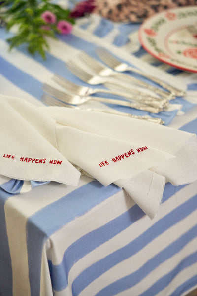 Embroidered Linen Napkins Set x 2 'Life Happens Now' - Between Us