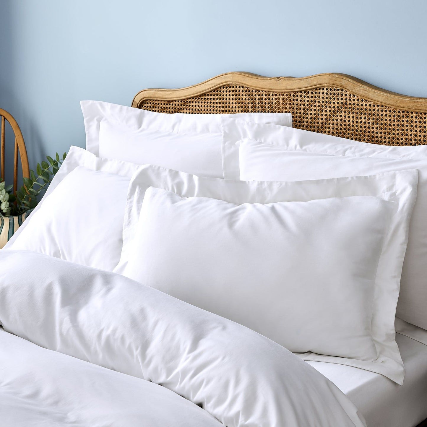 Luxury Organic White Edged Pillowcases