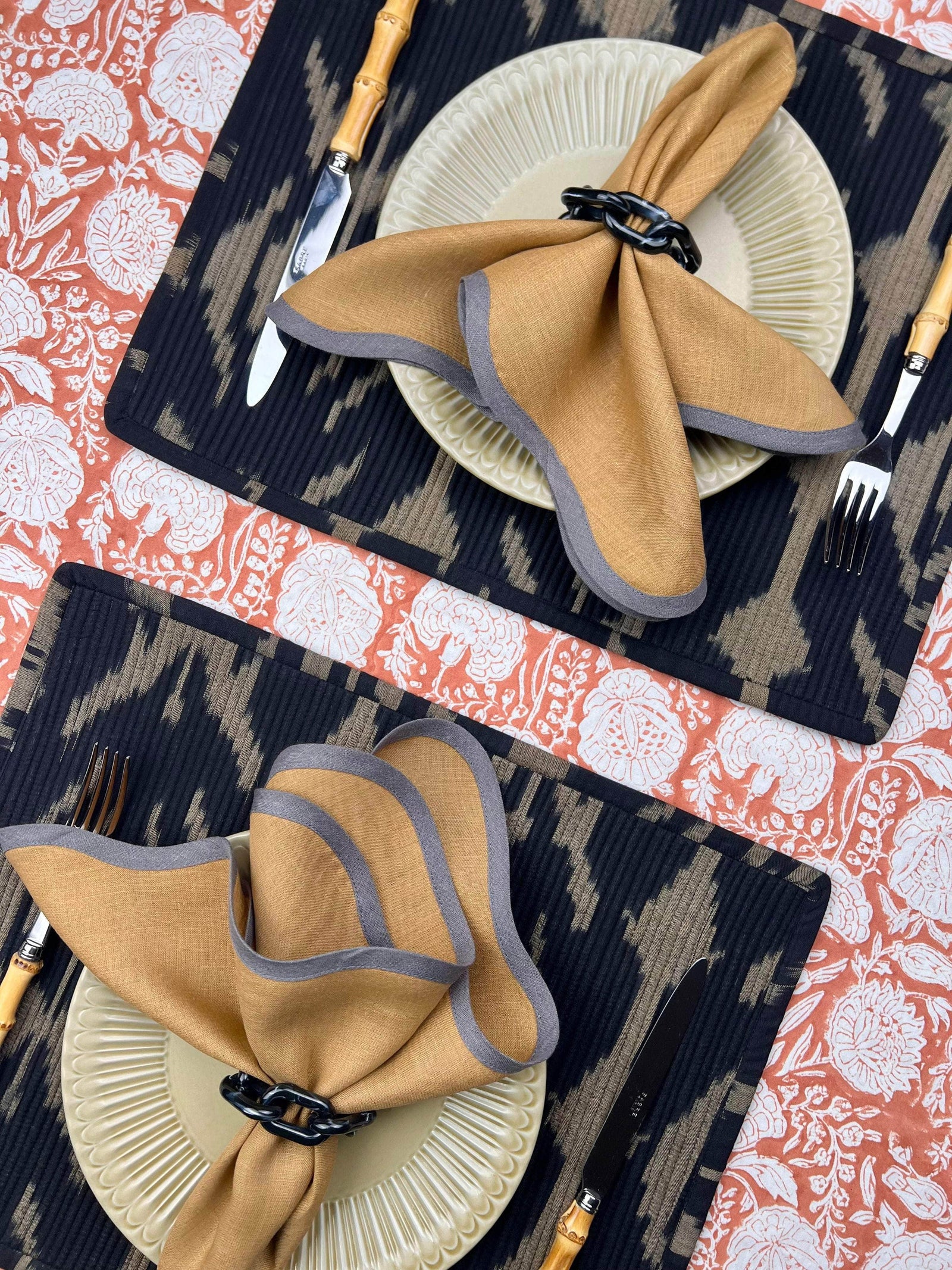 The Breakfast Ikat Placemat - Black & Taupe