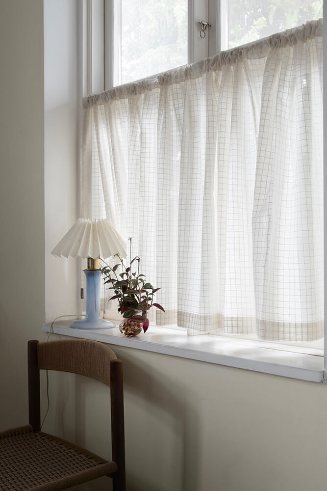 Café Curtain Check Voile