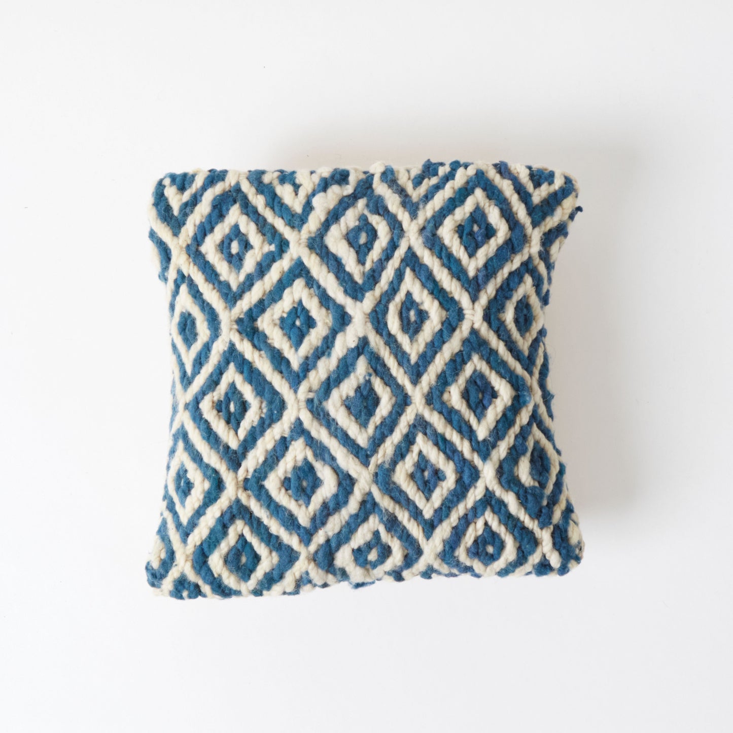 Pelero Cushion