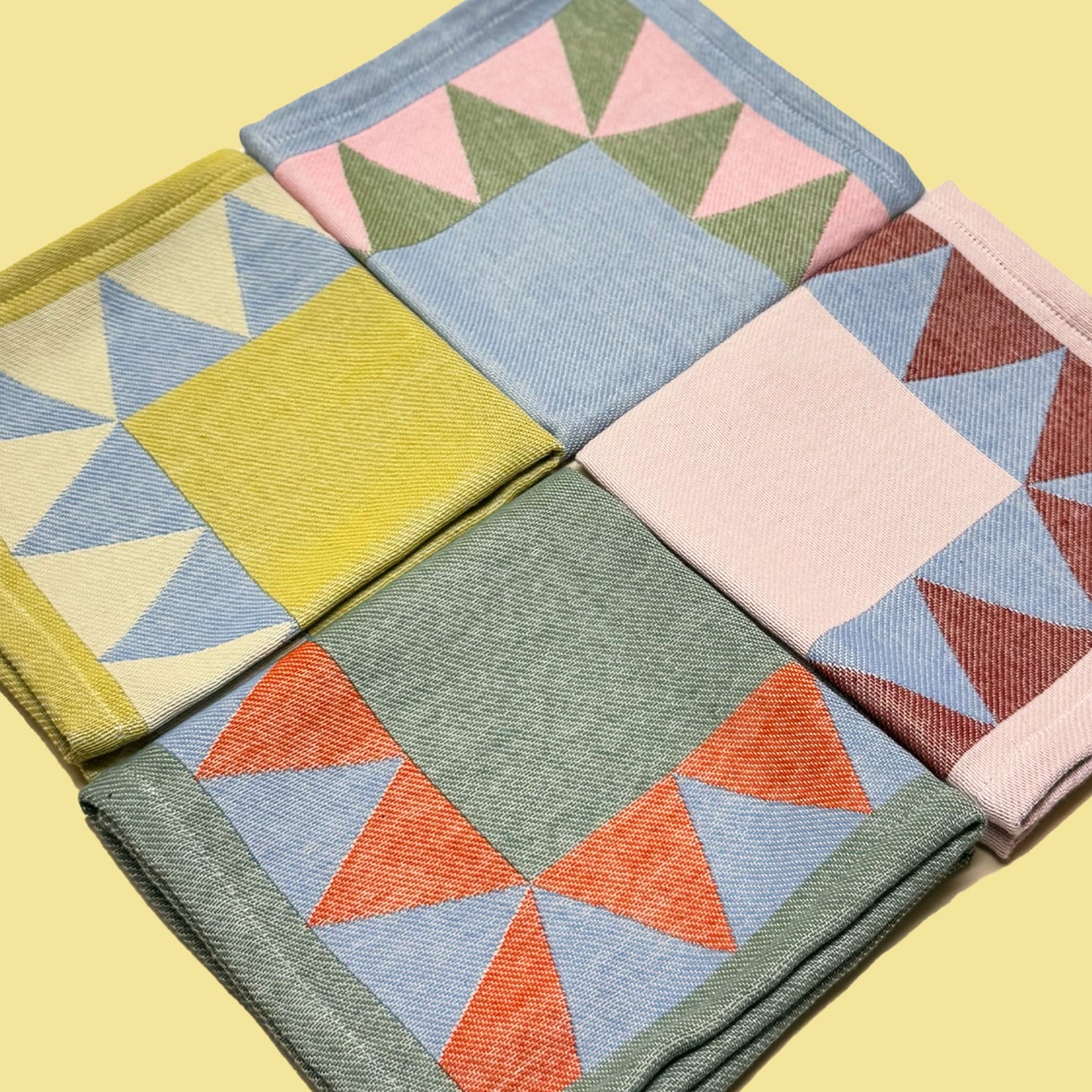 Napkin / Circus