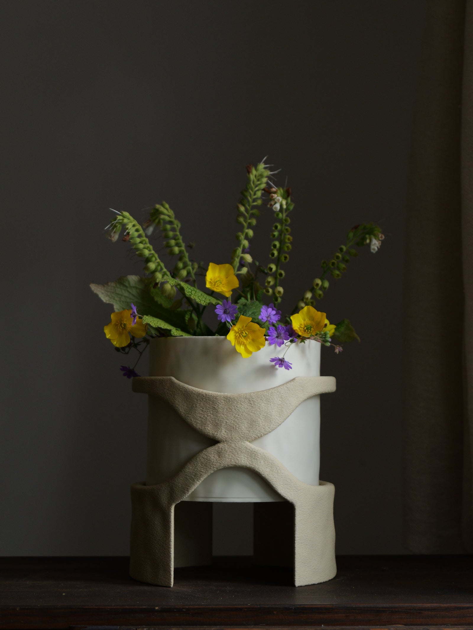 Node | Elevated Plant Pot 01 | Dune