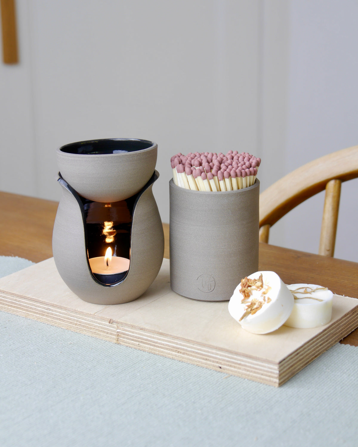 Ceramic Oil Burner, Charcoal