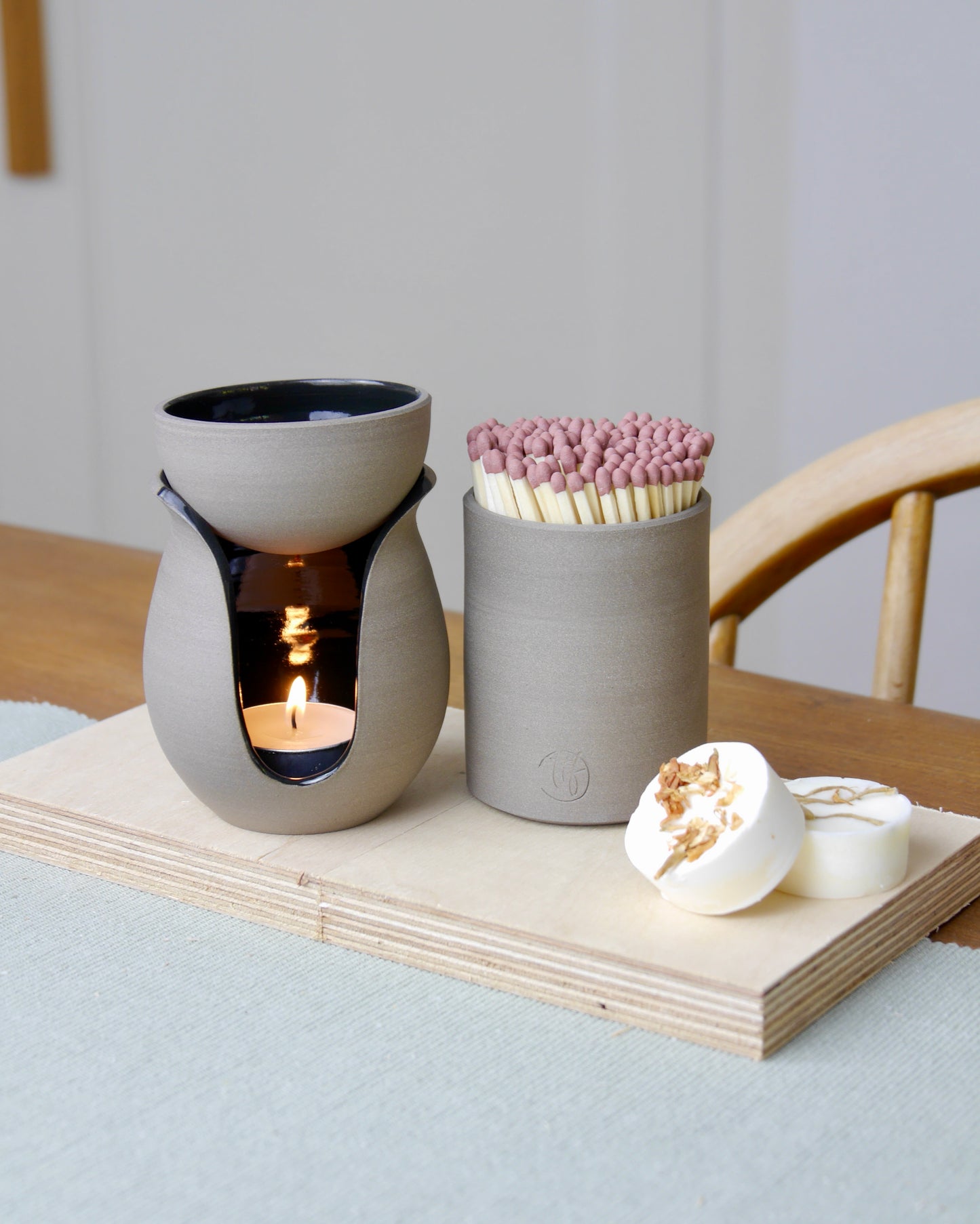 Ceramic Oil Burner, Charcoal