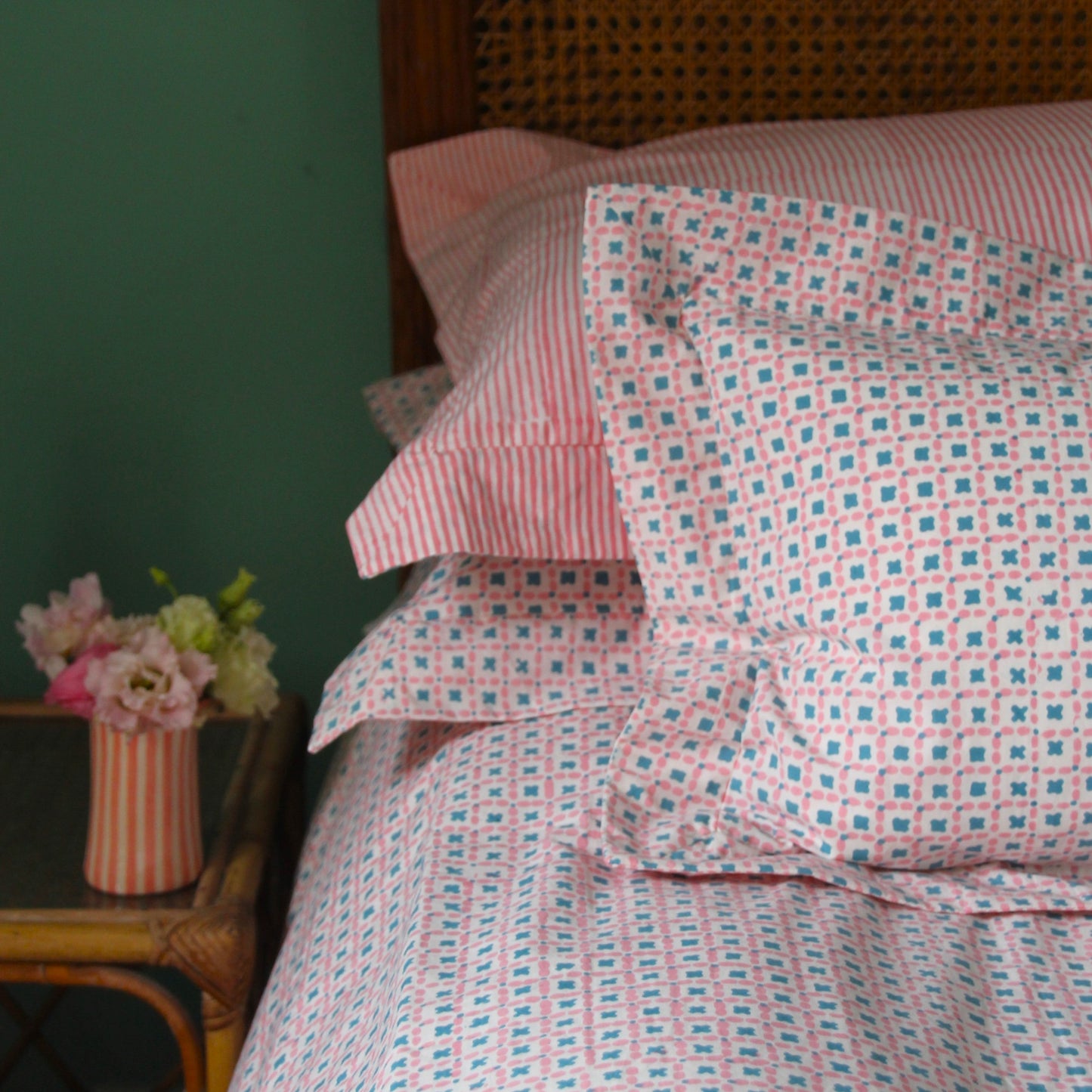 Pink Criss Cross Pillowcase