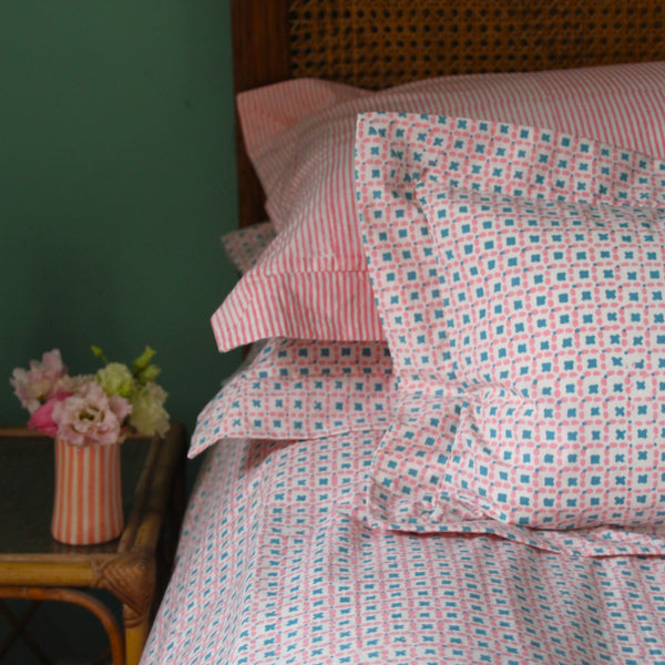 Pink Criss Cross Pillowcase