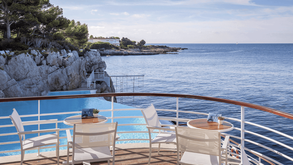 10 of the Best Swimming Pools in Europe