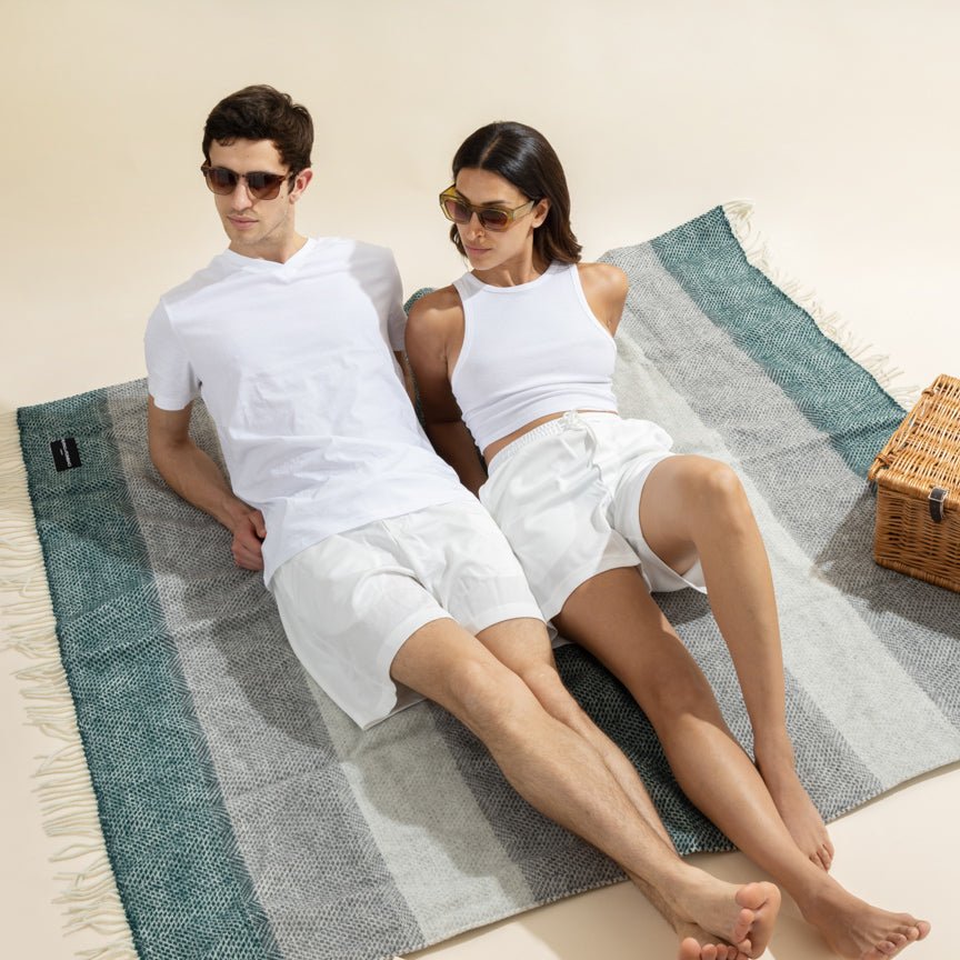Pure New Wool Picnic Blanket - Down to the Valley