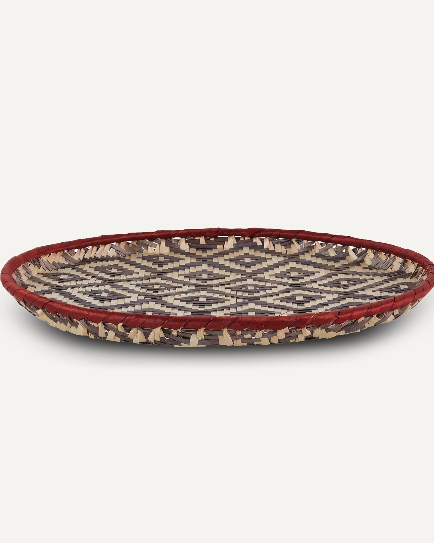 Shrimp-Eye charger, taupe - woven Tetera palm detail