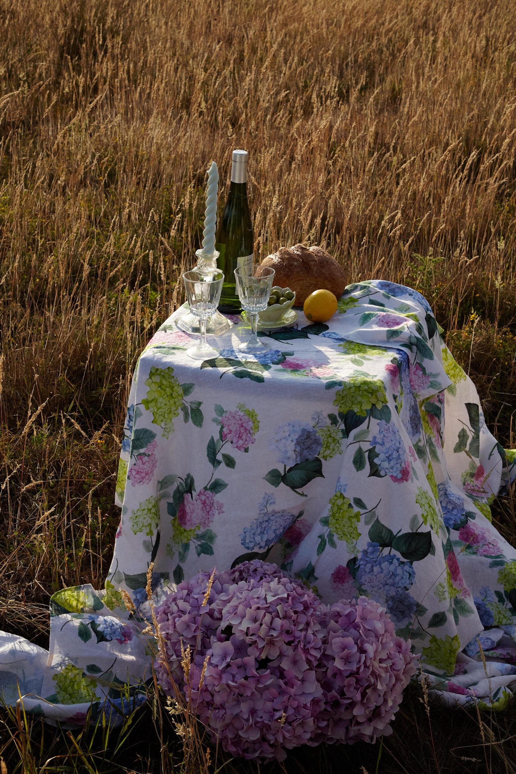 Hydrangea Linen Tablecloth