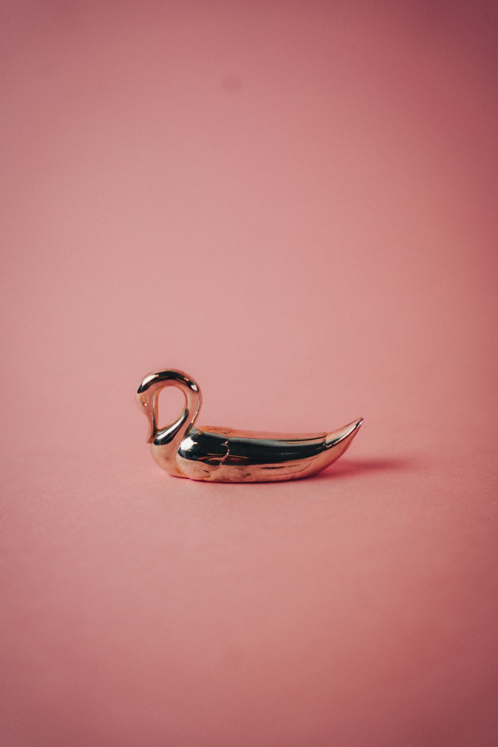 Swan Knife Rest