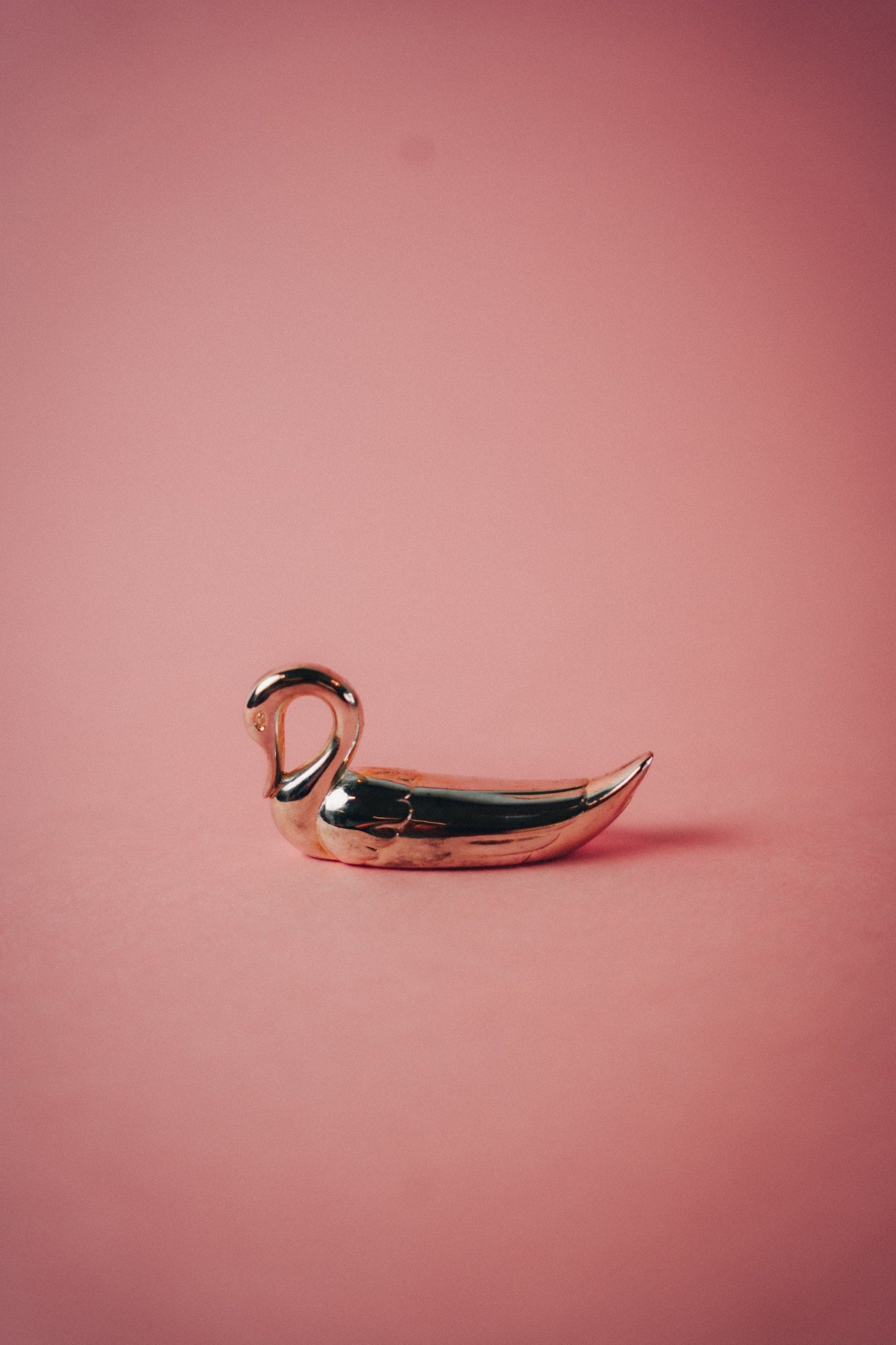 Swan Knife Rest