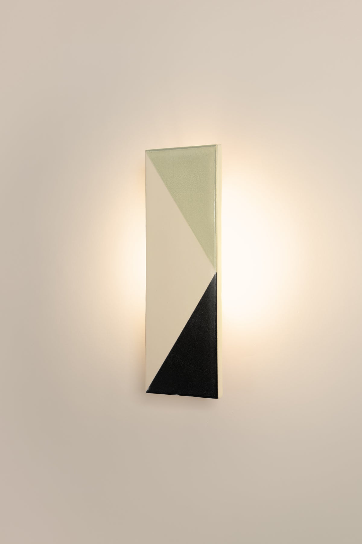Tile VN Wall Light - Violaine d'Harcourt