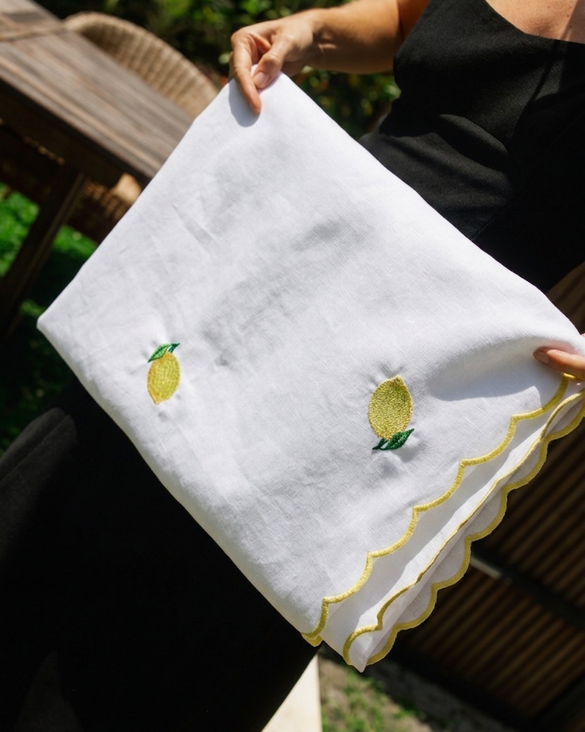 Tablecloth Embroidered with Lemons, White