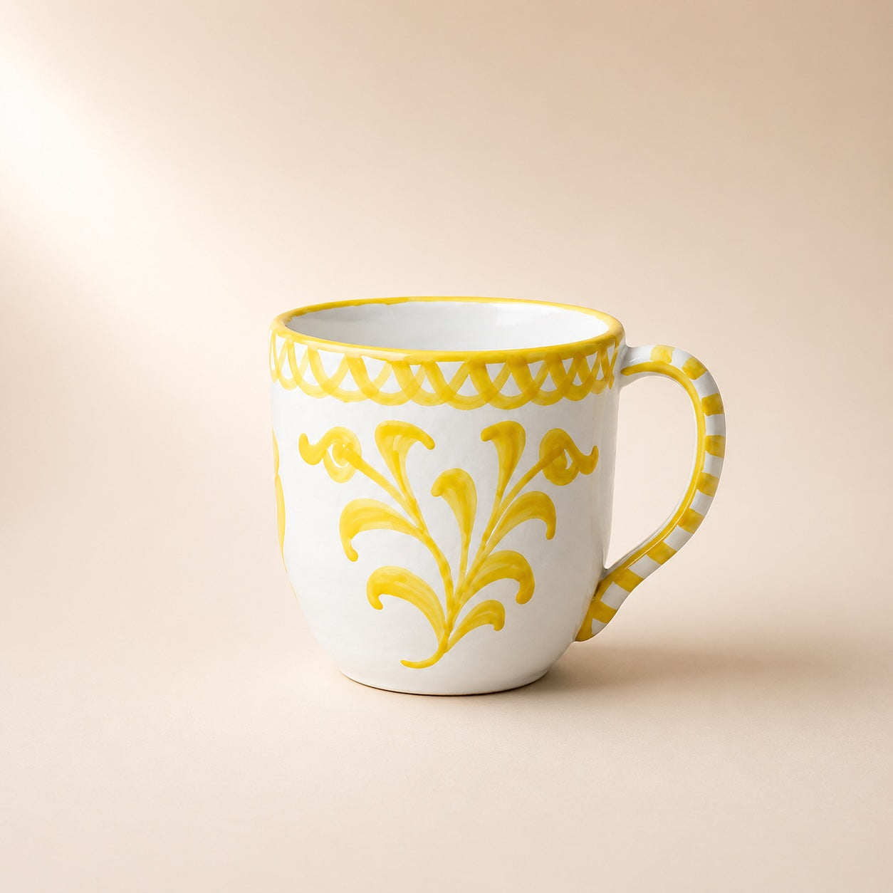 THE TRADITIONAL COFFEE MUG