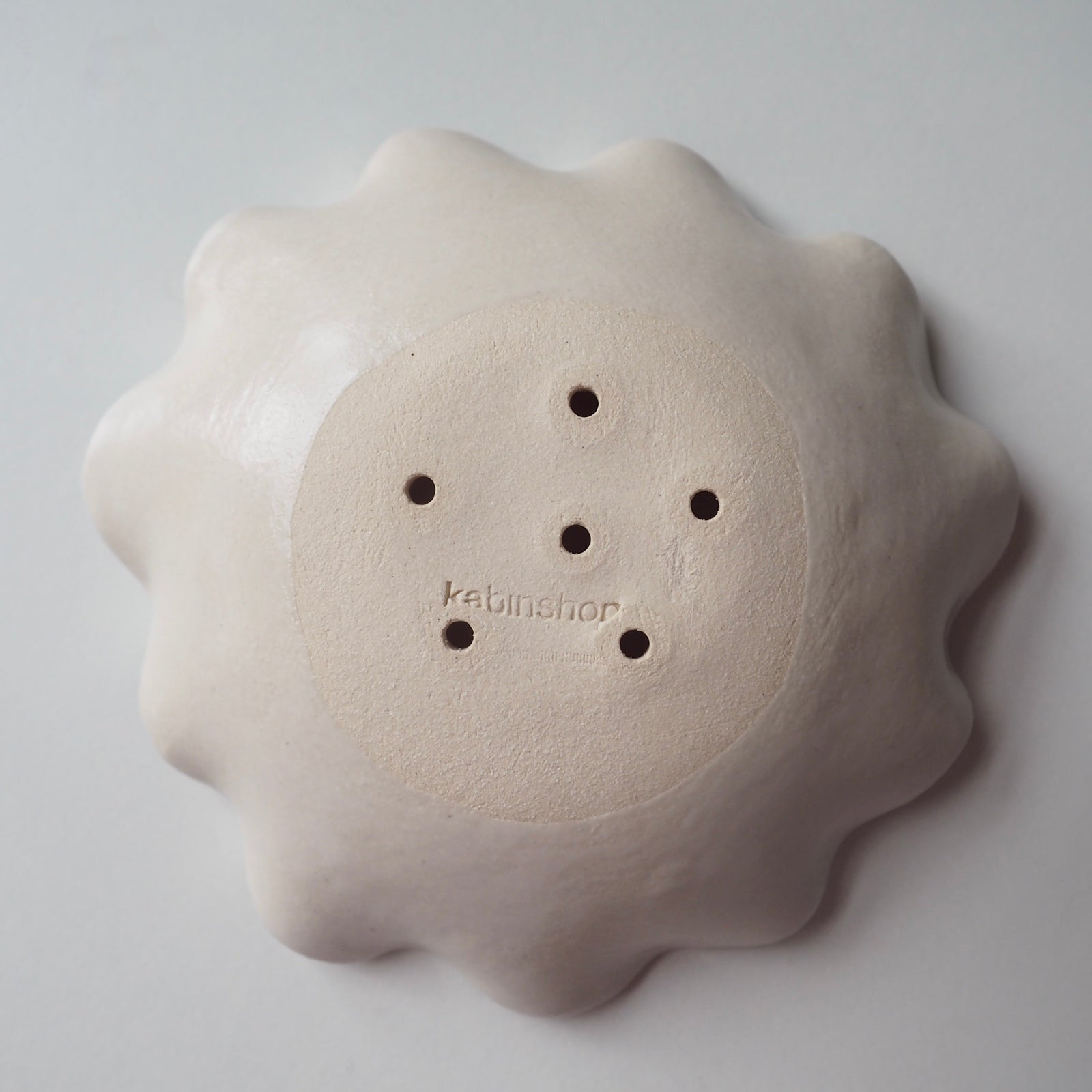 Handmade Pink Curvy Edge Ceramic Soap Dish