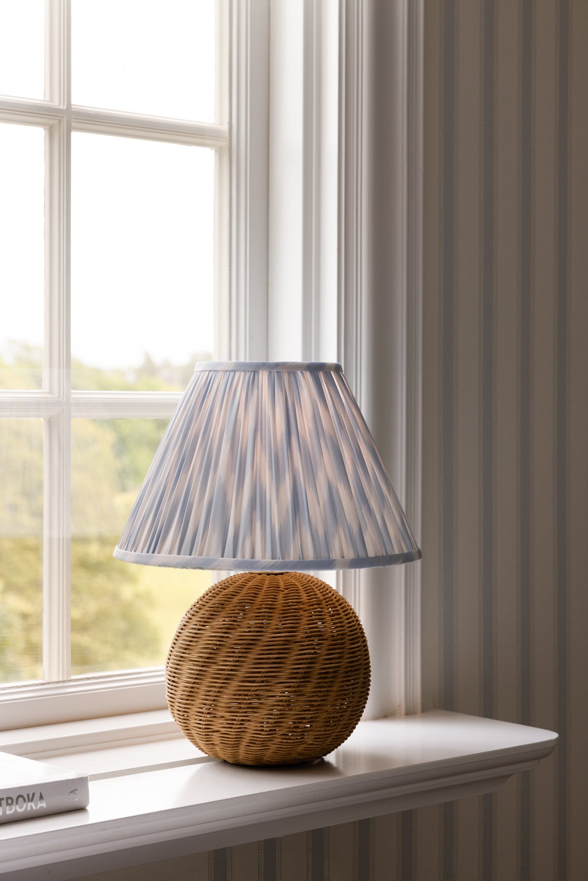 Amalfi Rechargeable Table Lamp