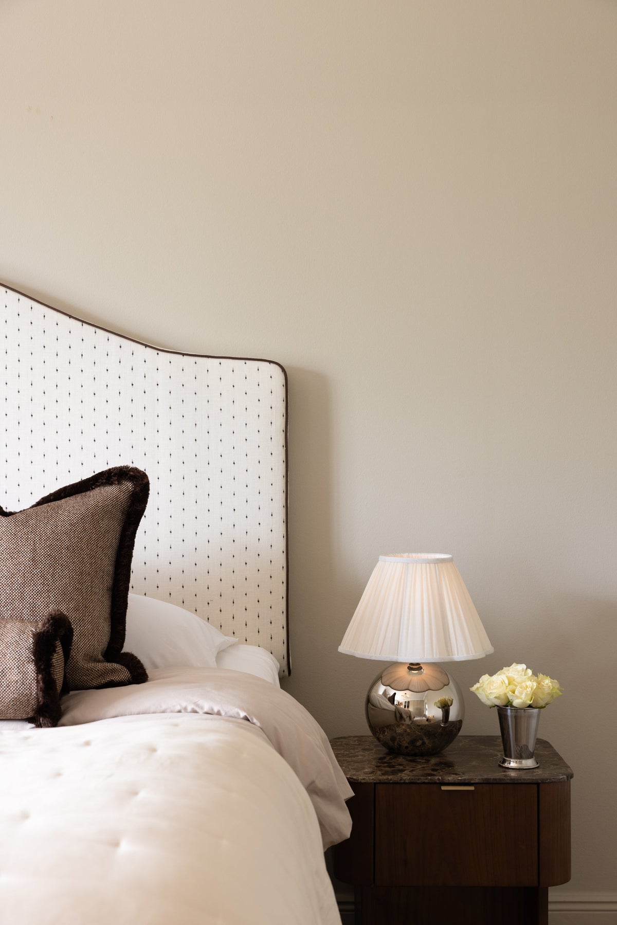 Chelsea Rechargeable Table Lamp