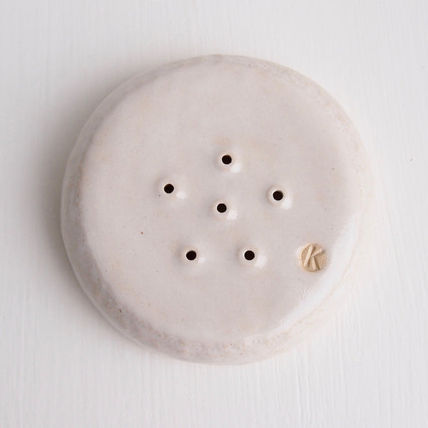 gloss white medium soap dish underside