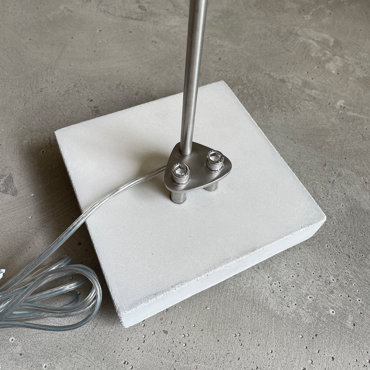 White Space Floor Light