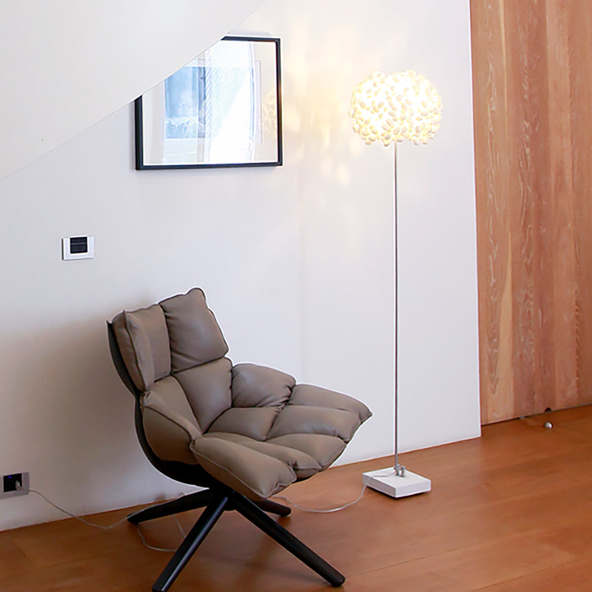 White Space Floor Light