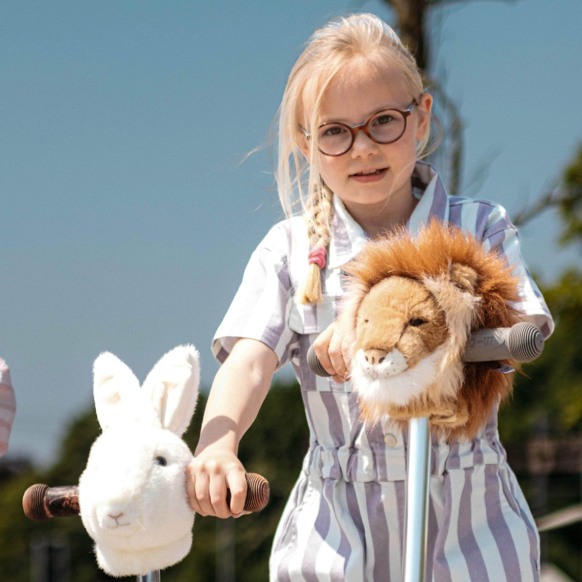 Cesar the Lion Wall Mounted Plush Head