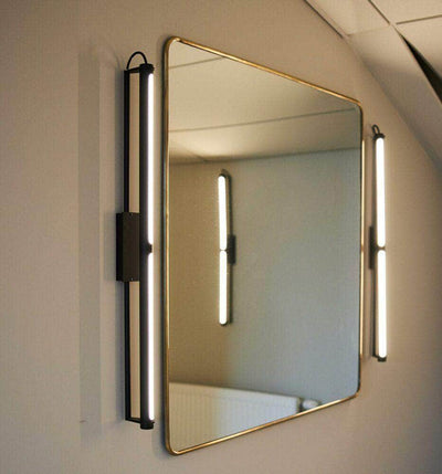 Bloomsbury Wall Light brass