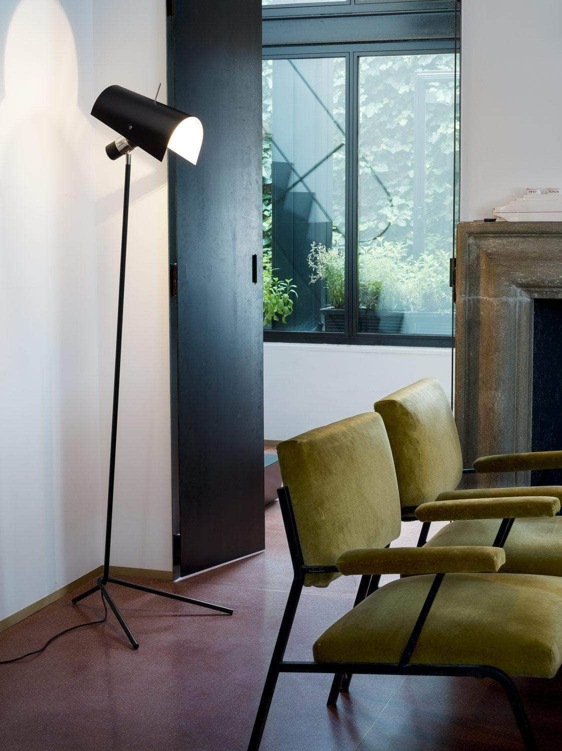 Black Floor Lamp - Claritas by Vico Magistretti