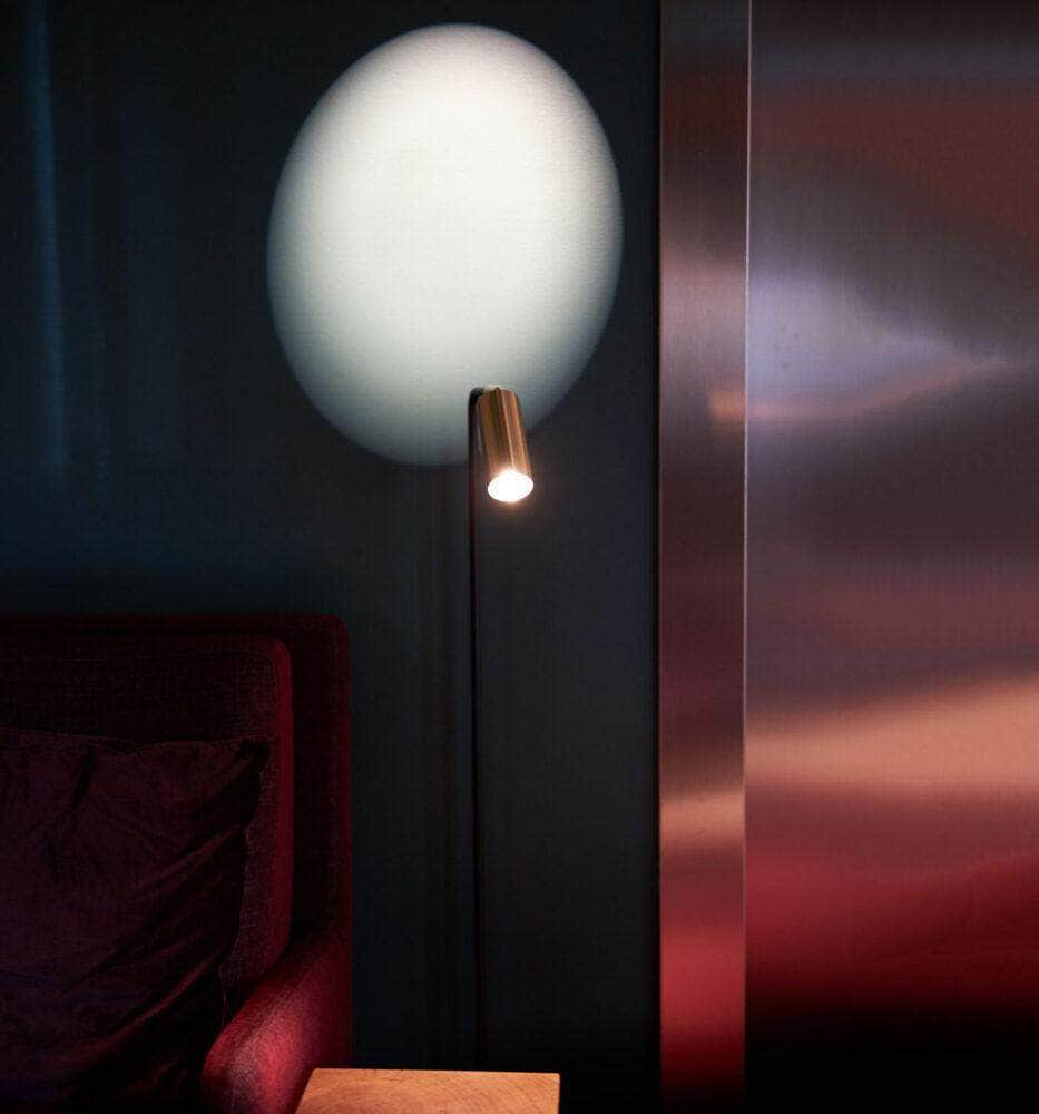 Lektor Floor Lamp night