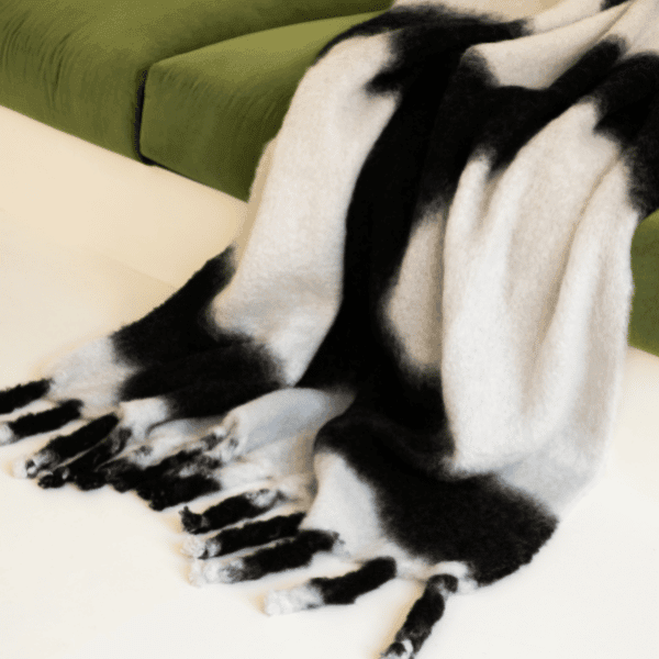 Viso Mohair Blanket Black and White Pattern