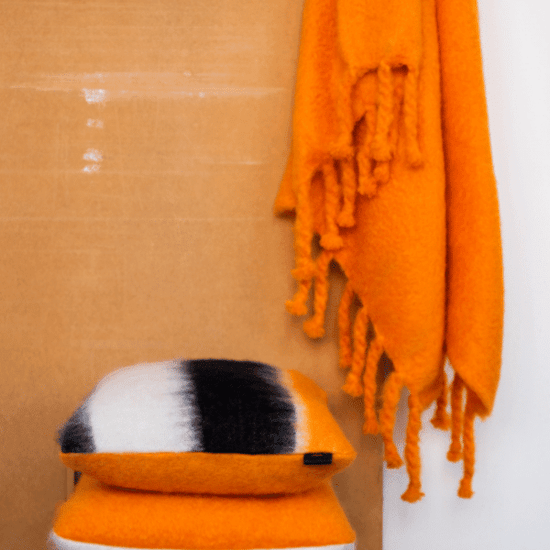 Viso Mohair Blanket Orange Lifestyle