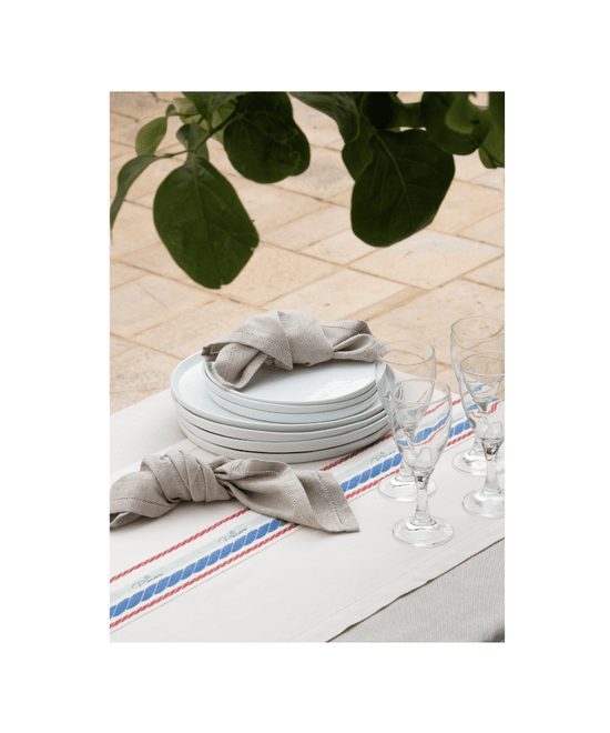 Li Panari White Runner