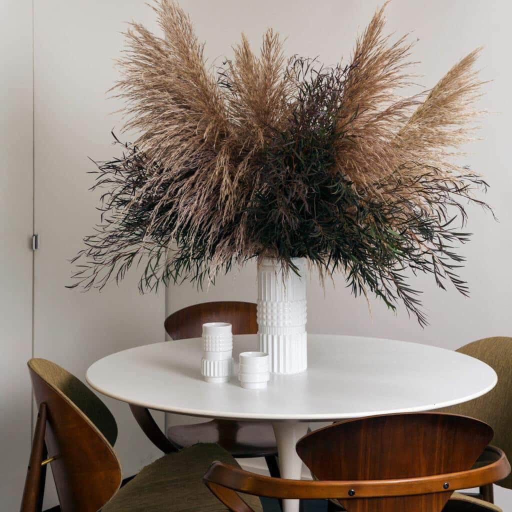 Viso Tuercas Vase table
