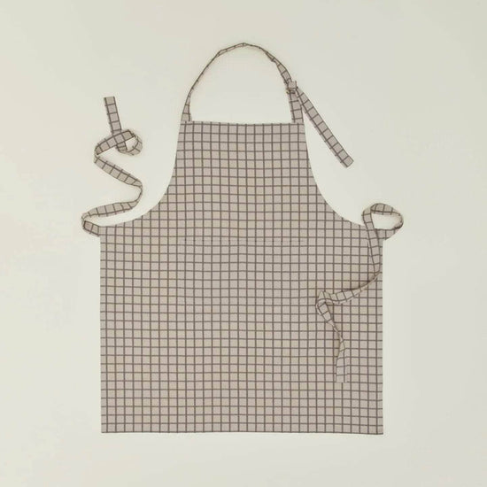 Load image into Gallery viewer, Essential Yarn Dyed Check Apron
