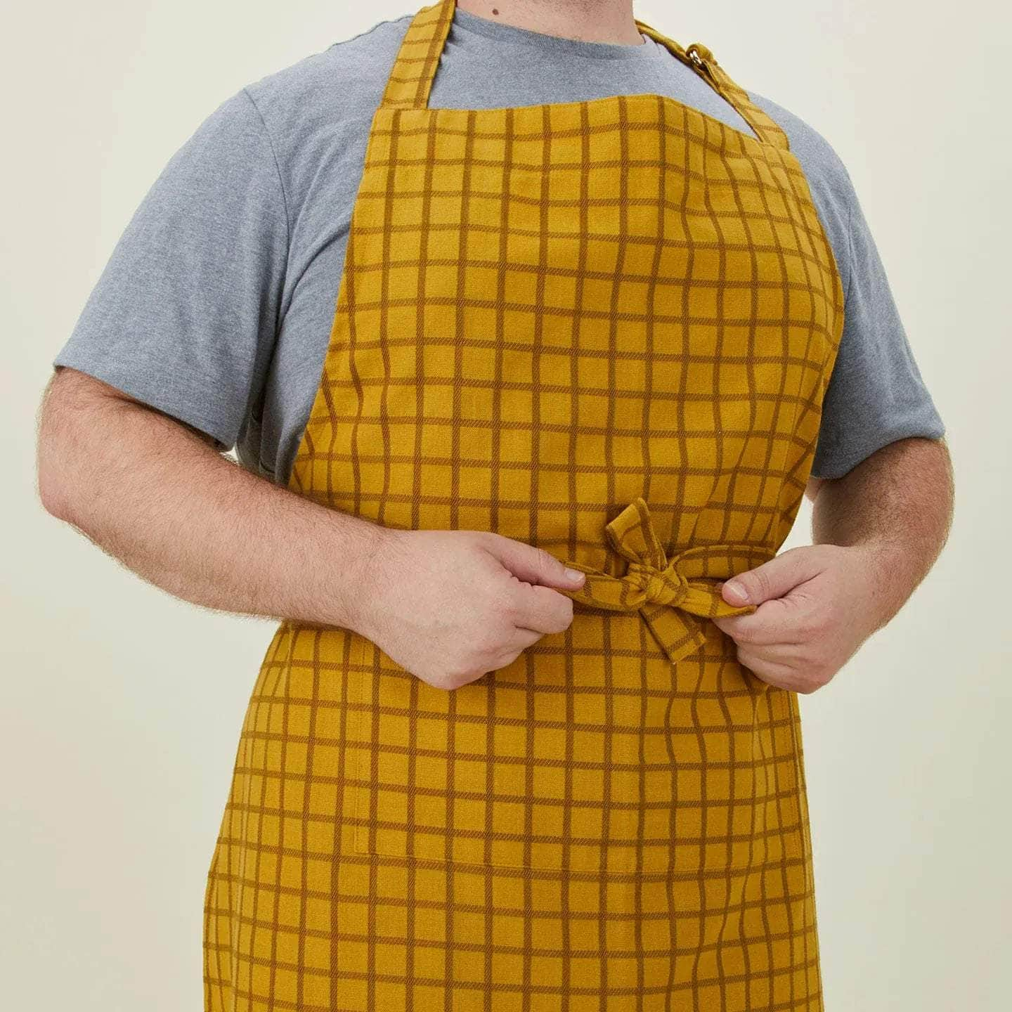 Essential Yarn Dyed Check Apron