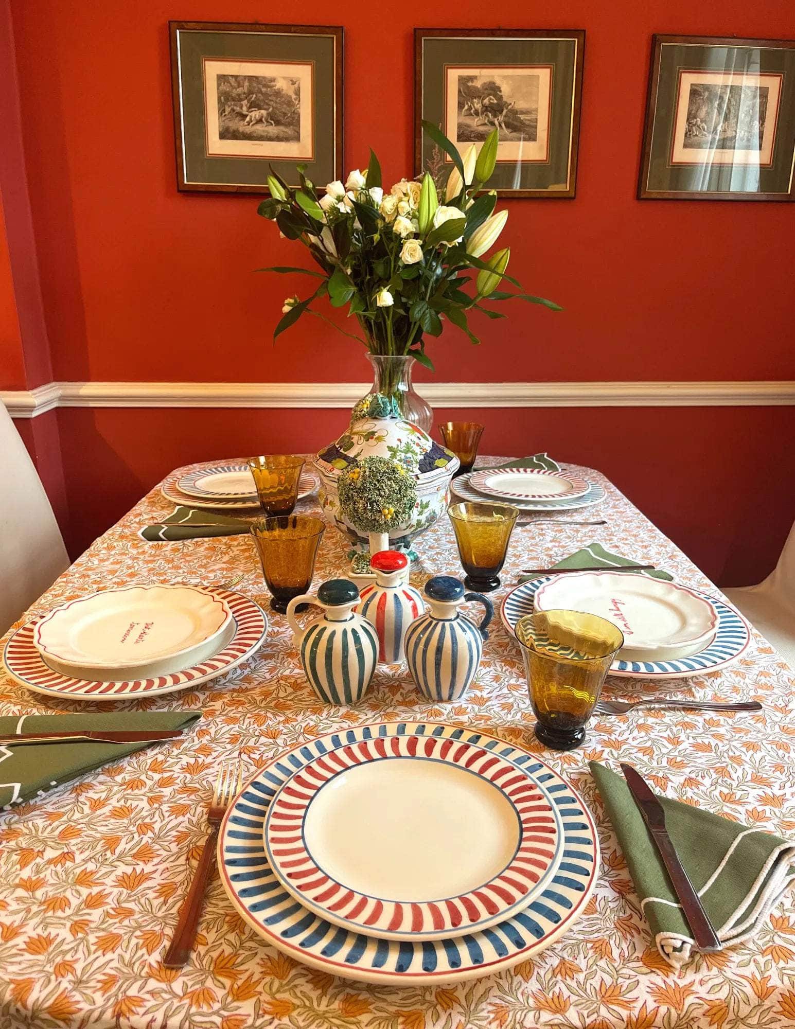 Sveva's Home Ceramic "Recipe for Disaster" Scalloped Plate Set of 4