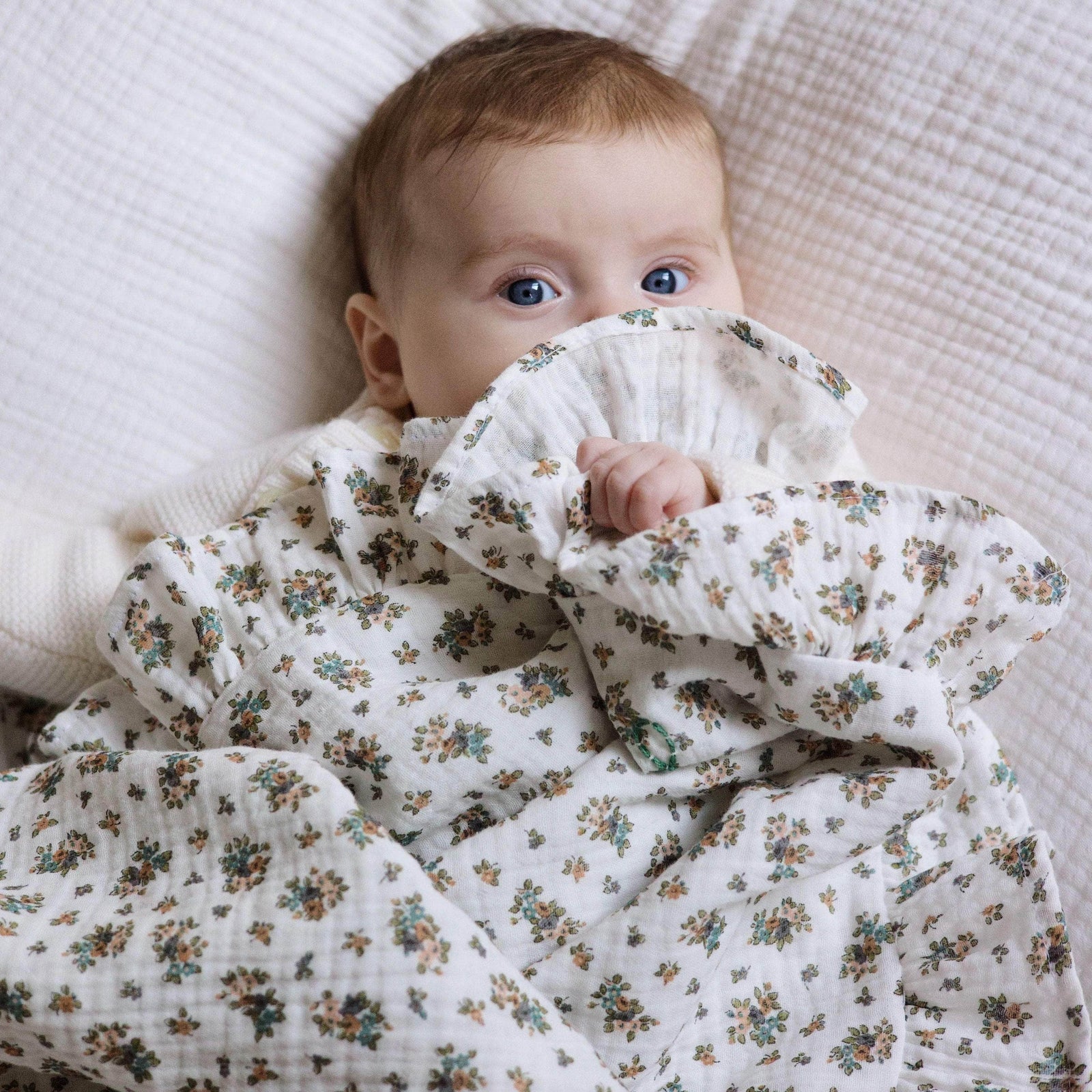 Baby Blanket - White & Flowers