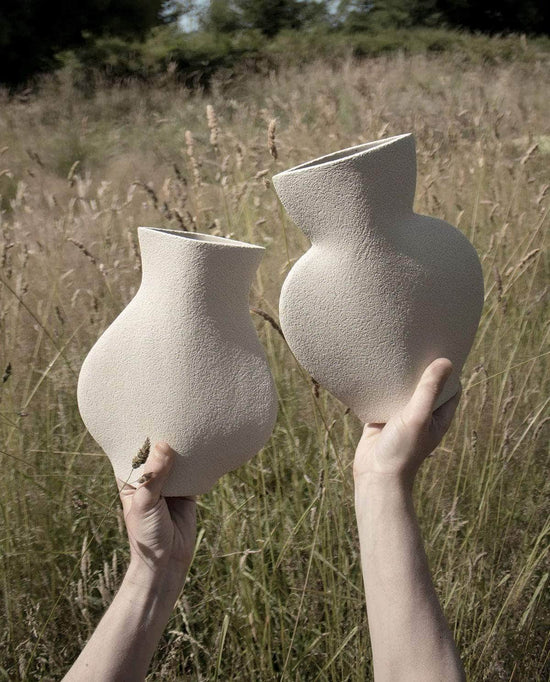 Load image into Gallery viewer, Ceramic Vase  ‘Jarre - White’
