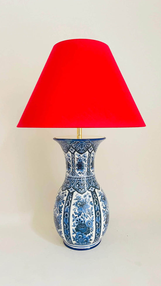 Antique Delfia Lamp