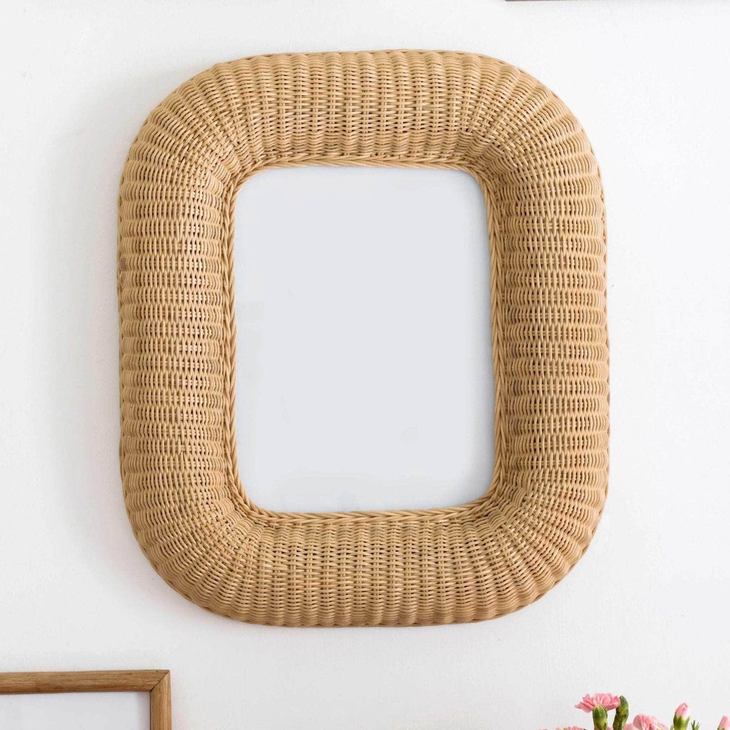 Load image into Gallery viewer, Nessie Rattan Photo Frame
