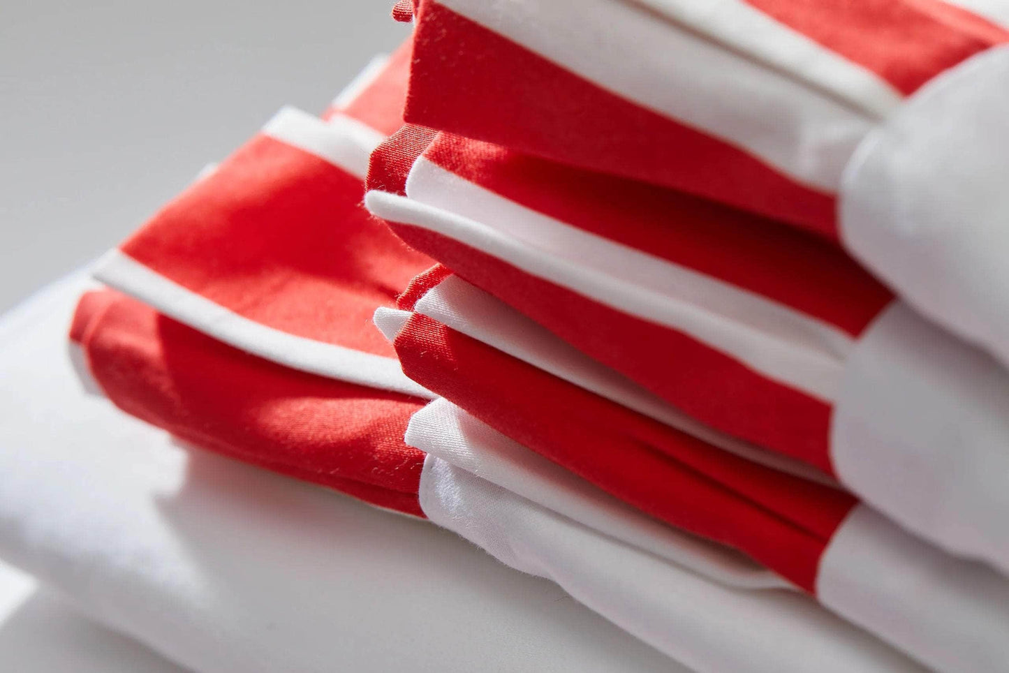 Red and White King Size Bed Bundle