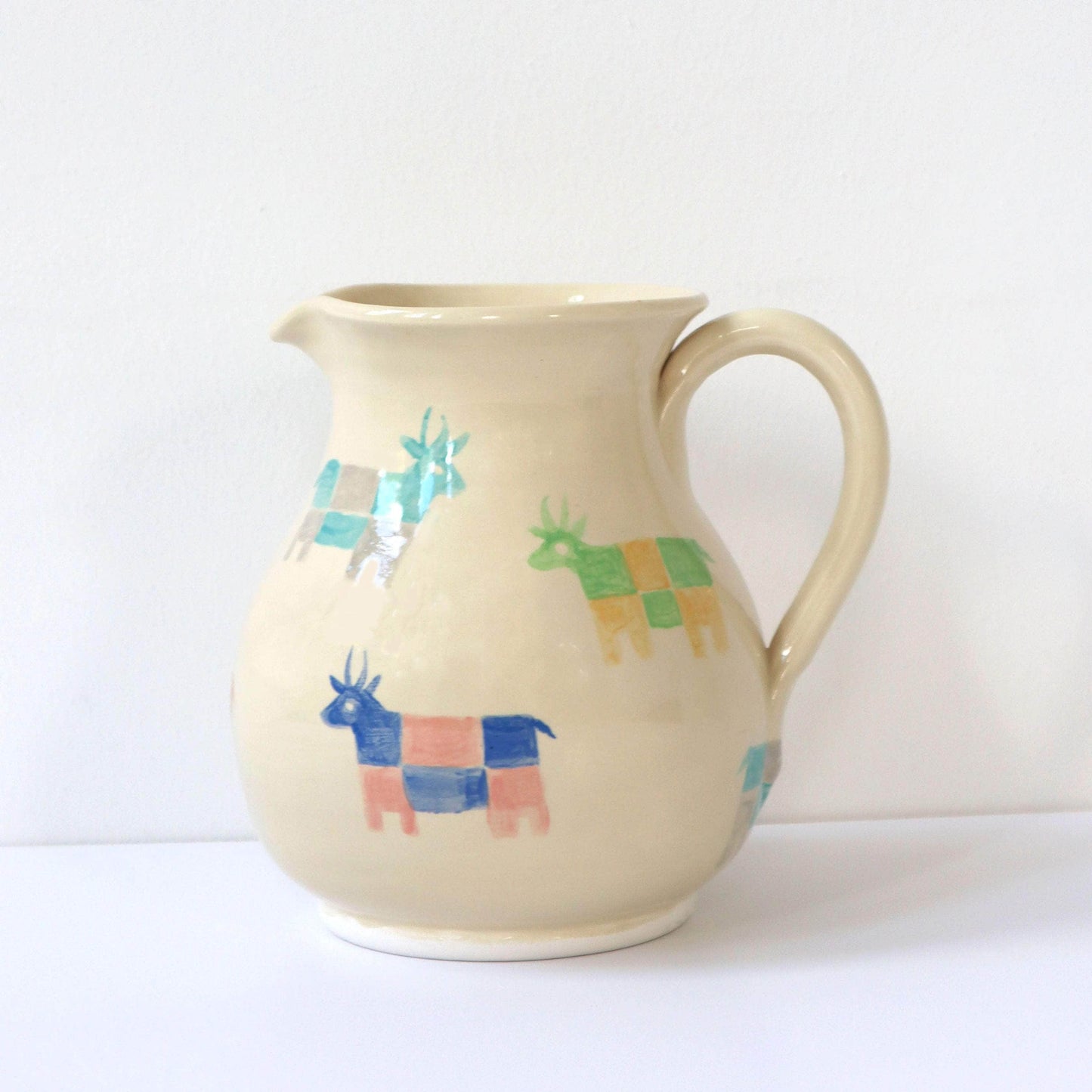 Load image into Gallery viewer, &amp;#39;Moo&amp;#39; Hand Painted Cows Jug
