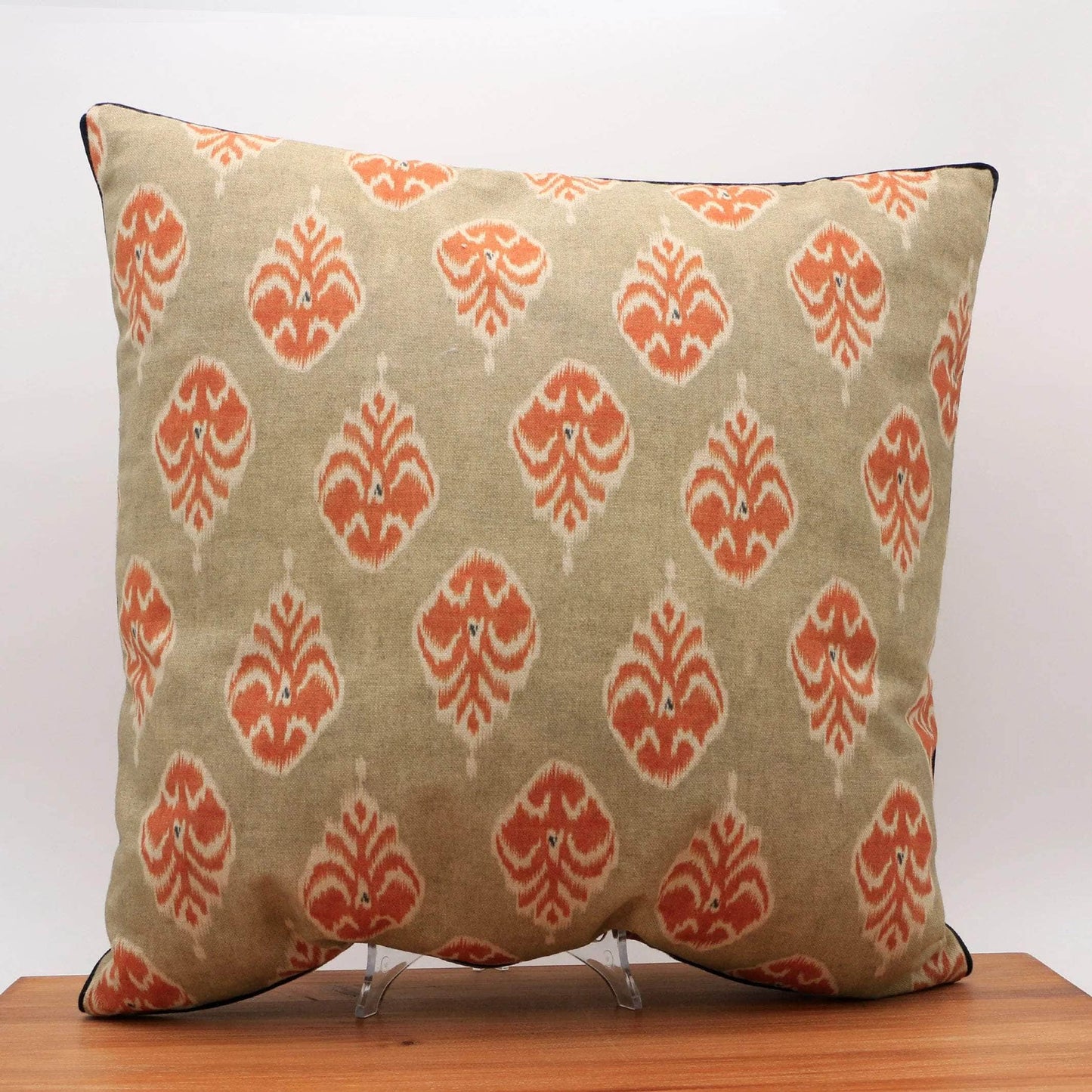 Yikarta Teja Square Cushion