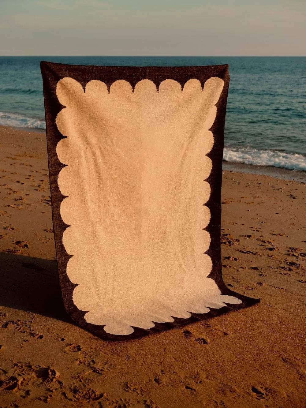 Portico Rug in Sunshine Yellow