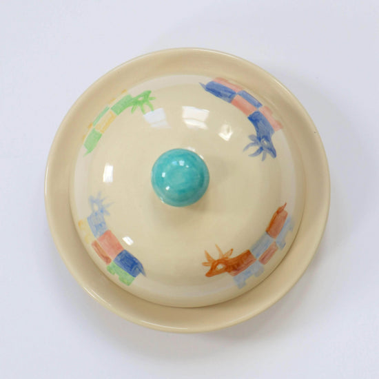 Load image into Gallery viewer, Cows Hand Painted Round Butter Jam Dish
