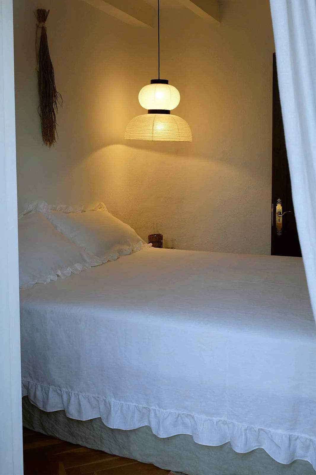 The Ruffled Casita Linen Flat Sheet in white