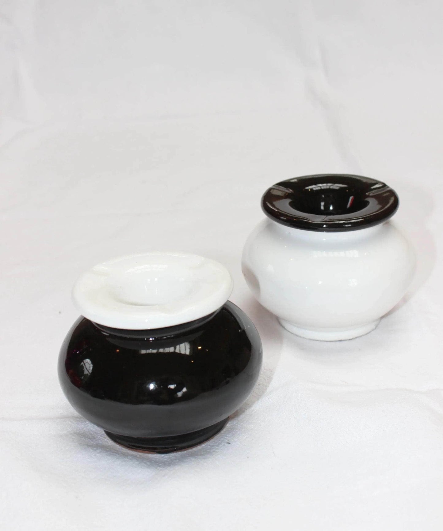 Dolly Ashtray, Black Monochrome