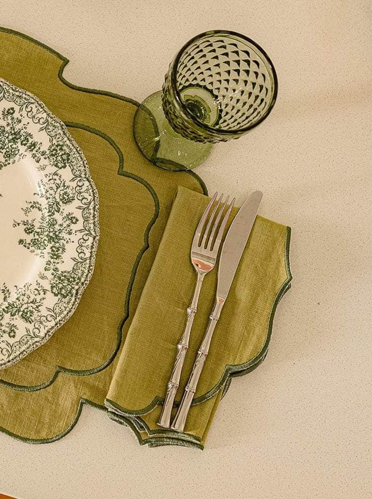 Belmonte Napkin, Green with Green