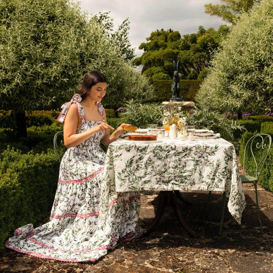 Olive Border Linen Table Cloth